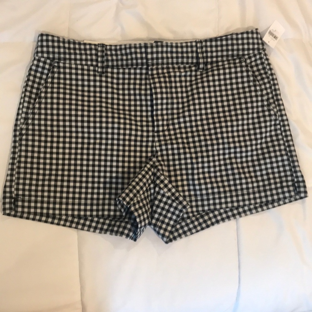 GAP checker print shorts